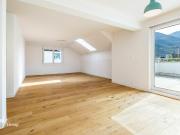 Exklusive 5.5 Zimmer Attikawohnung mit grossem Balkon an...
