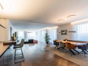 Exklusive atemberaubende 5 Zimmer Wohnung im Lux Tower