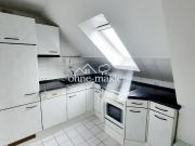 Gepflegte 1 Zimmer Dachgeschoss Appartement mit Küche in...