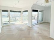 Exklusive Dachgeschoss Maisonette mit Terrasse & Balkon...