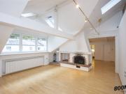 Exklusive Dachgeschoss Wohnung im Chalet Stil in bester...