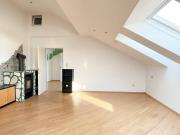 Exklusive Dachgeschoßwohnung mit ca. 86 m² und Blick...