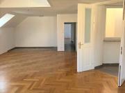 Exklusive Dachgeschoßwohnung mit großer Dachterrasse und...