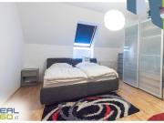 Exklusive Dachgeschosswohnung mit großzügiger 160 m²...