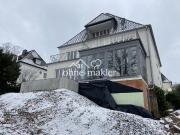 Exklusive Dachgeschosswohnung mit Loggia und Bergblick...