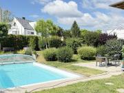 Exklusive Doppelhaushälfte mit beheiztem Pool auf 516 m²... Exklusive Doppelhaushälfte mit beheiztem Pool auf 516 m²...