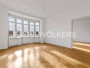 Exklusive, lichtdurchflutete Altbauwohnung in bester...