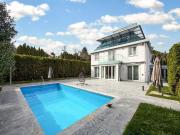Exklusive Luxusvilla mit Pool, Dachterrasse &...