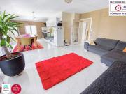 Exklusive Neubau 4 Zimmer Wohnung mit 17 m² Dachterrasse...