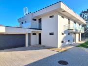 Exklusive Premium Villa BJ 2022 mit Lift, SPA & Pool ✨