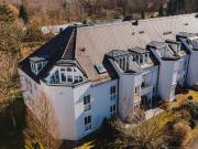 EXKLUSIVE RUHELAGE – LICHTDURCHFLUTETE 2 ZIMMER...