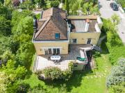 Exklusive Ruhelage mit viel Potenzial zur Adaptierung: 6...