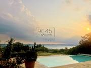 Exklusive Traumvilla mit unvergleichlicher Panorama...