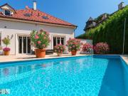 Exklusive Villa mit privatem Pool und idyllischem Garten...
