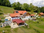 Exklusiver Bauernhof Hofstelle in Alleinlage für Pferde...