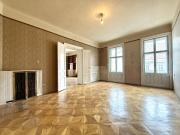 Exklusives Altbaujuwel mit 170 m² – Historischer Charme...