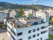 Exklusives Attikaparadies mit Pool und Weitblick