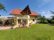 Exklusives Einfamilienhaus Exklusives Einfamilienhaus