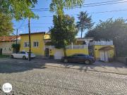 Exklusives Einfamilienhaus mit beheizbarem Weinkeller –... Exklusives Einfamilienhaus mit beheizbarem Weinkeller –...