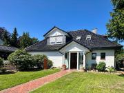 Exklusives Einfamilienhaus mit Wintergarten, Kamin und...