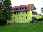 Exklusives Mehrfamilienhaus mit weitläufigem Park in...