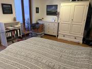 Exklusives möbliertes Penthouse mit 2 Zimmern und Balkon...