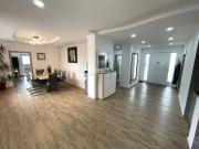 Exklusives, modernes 1 2 Familienhaus inkl. schöner EBK,...