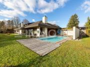 Exklusives Raumwunder mit Gartenidylle und Pool