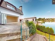 EXKLUSIVES SEEHAUS MIT EIGENEM STEG