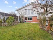 Exklusives Traumhaus – Raum, Ruhe und Stil pur