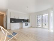 Exklusives Wohnen am Wasser: Lichtdurchflutete 3 Zimmer...