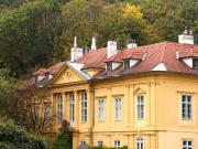 Exklusives Wohnen in einem historischen Schlösschen!