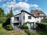 Exklusives Wohnen mit viel Platz, parkähnlichem...