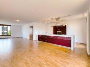 Exklusives Wohnen: Stilvolle 3 Zimmer Wohnung in Frankfurt