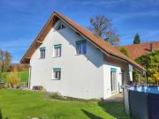 Exklusives Wohnerlebnis modernes 7.5 Zimmer Haus an...