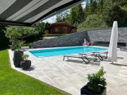 Exklusives Wohnhaus mit Pool, Gartenparadies und...