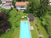Exklusives Wohnhaus mit Pool in traumhafter Ruhelage von...