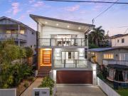 Expansive and Luxurious Living in Nundah's best...