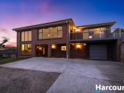 Expansive Family Home with Stunning Views & Endless...