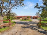 Expansive Family Living with Rural Charm on 1.31 Hectares