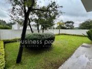 EXPECTACULAR CASA EN CONDADO DE SAYAVEDRA