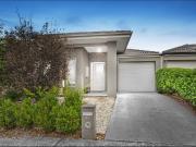 Expectational Single Level 3 Bedroom Home With Full...