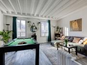 Experience Paris: Modern, Bright & Fully Equipped...