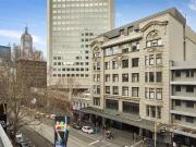 EXPERIENCE THE LIFESTYLE IN A GREAT LOCATION