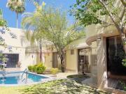 Experimenta el lujo y la comodidad en esta impresionante...