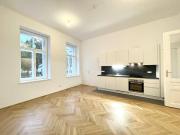 Exquisit sanierte Altbauwohnung in Toplage des 7....