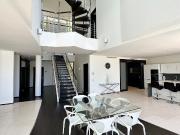 Exquisita casa unifamiliar con vistas al mar en Sierra...