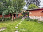 Exquisita residencia de 1,700m2 en el corazón del Valle...