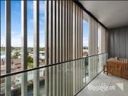 EXQUISITE 1 BEDROOM APARTMENT WITH LARGE BALCONY,...