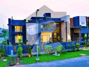 Exquisite 2 Kanal Bungalow In Phase 6 With Full...